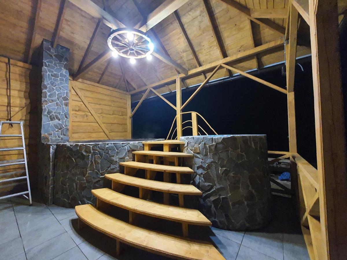 Садиба У Курила З Сауною Та Чаном На Дровах Shepot Exterior photo