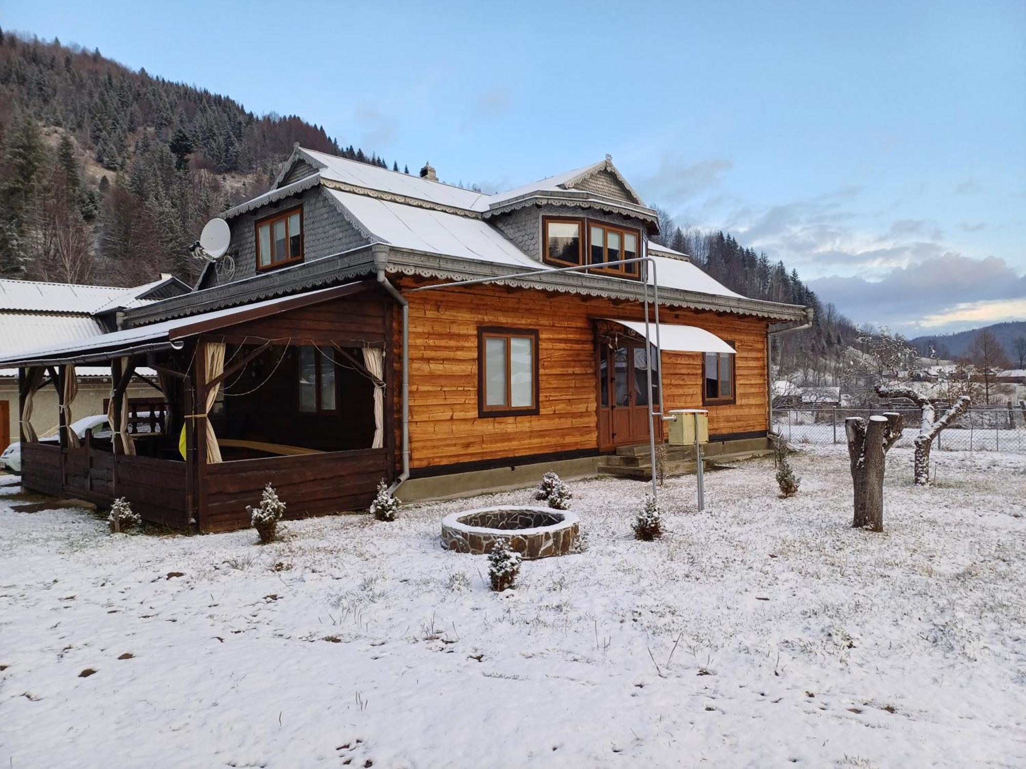 Садиба У Курила З Сауною Та Чаном На Дровах Shepot Exterior photo